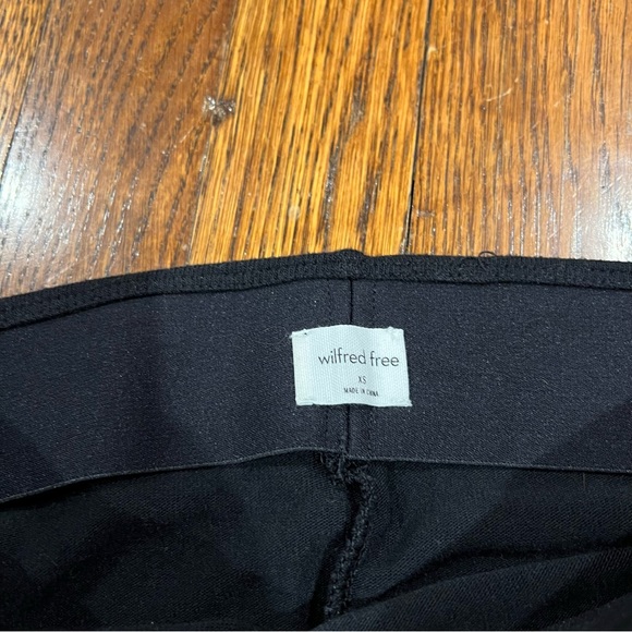 ARITZIA • WILFRED FREE knit skirt XS - Picture 4 of 4